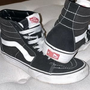 Women’s high top Vans size 8